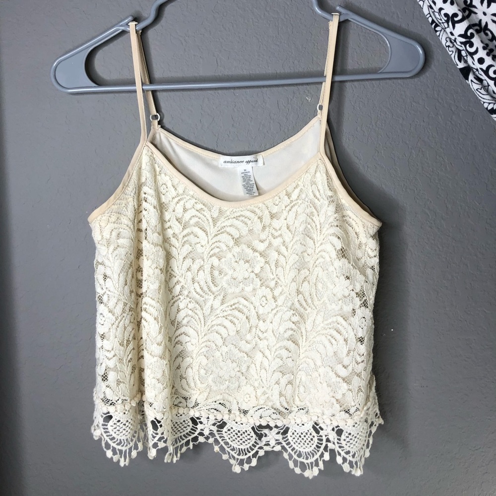 Lace white/cream crop top